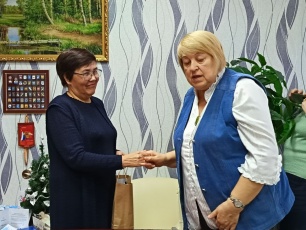Нужные люди