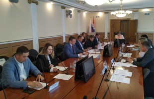 Законодательным Собранием Пермского края подведены итоги конкурса на лучшую организацию работы представительных органов Пермского края в 2021 году